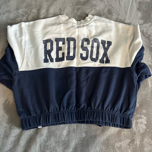 Sweater - Picture 2 of 3